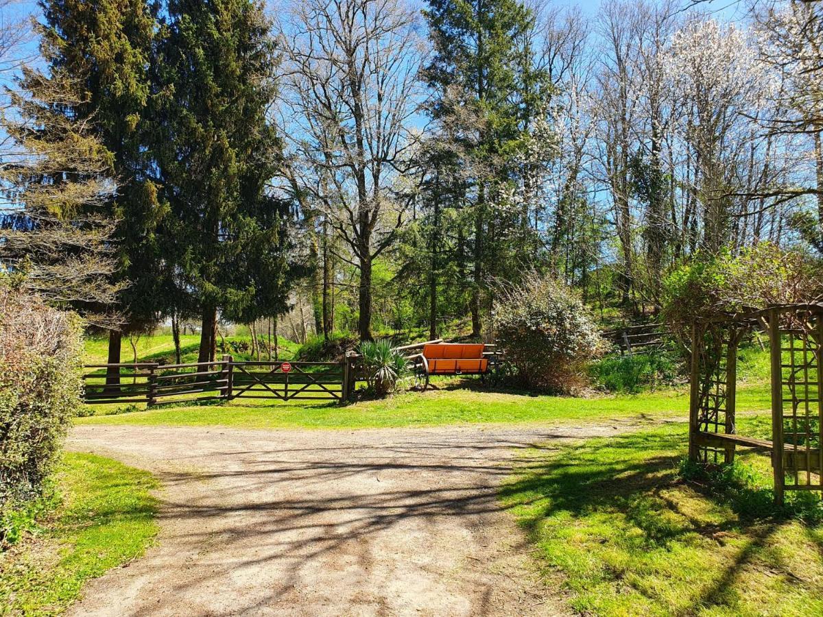 Moulin Du Pommier Glamping & Camping Saulgond Kültér fotó