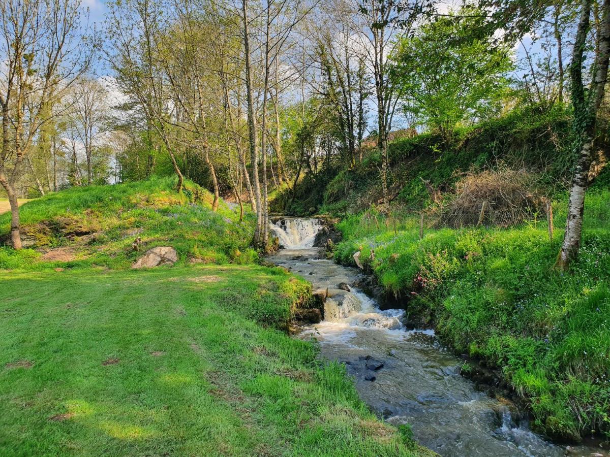 Moulin Du Pommier Glamping & Camping Saulgond Kültér fotó