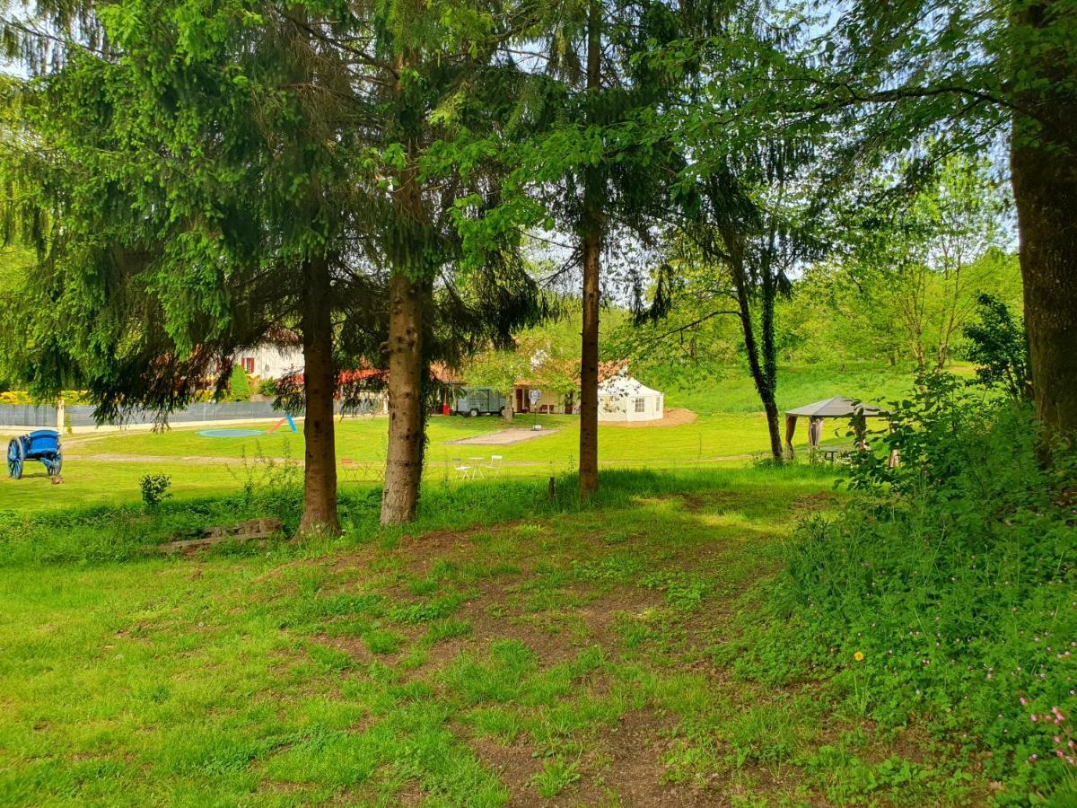 Moulin Du Pommier Glamping & Camping Saulgond Kültér fotó